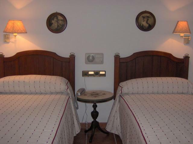 El Tamujo De Calatrava Hotel Belvis Екстериор снимка