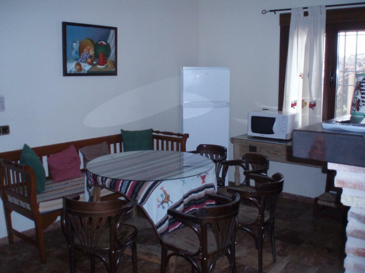 El Tamujo De Calatrava Hotel Belvis Екстериор снимка